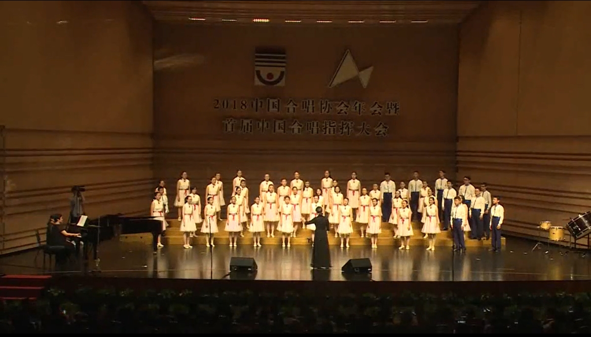 青少年合唱《梨花又开放》