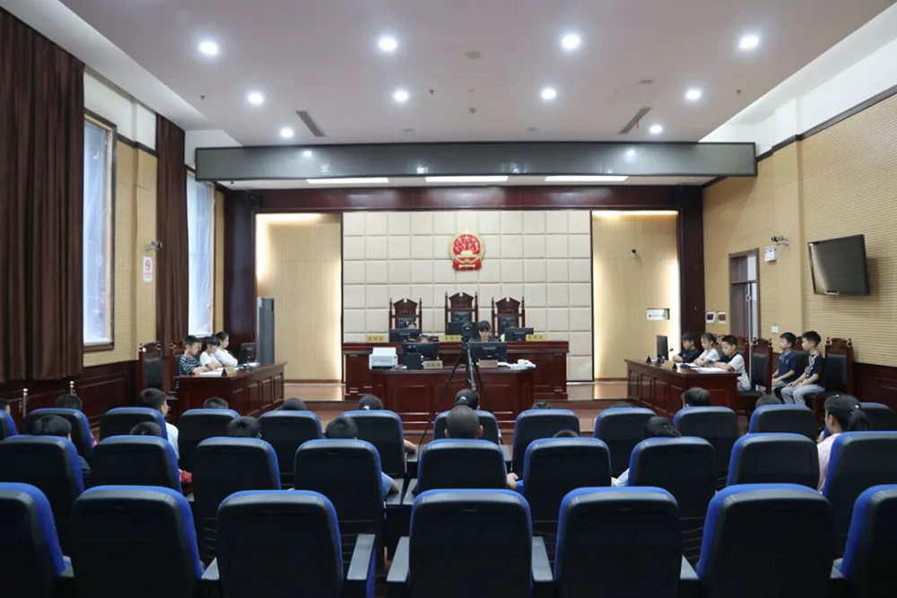 956.jpg